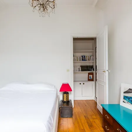 Apartment Veeve - Cosy Gambetta Paris